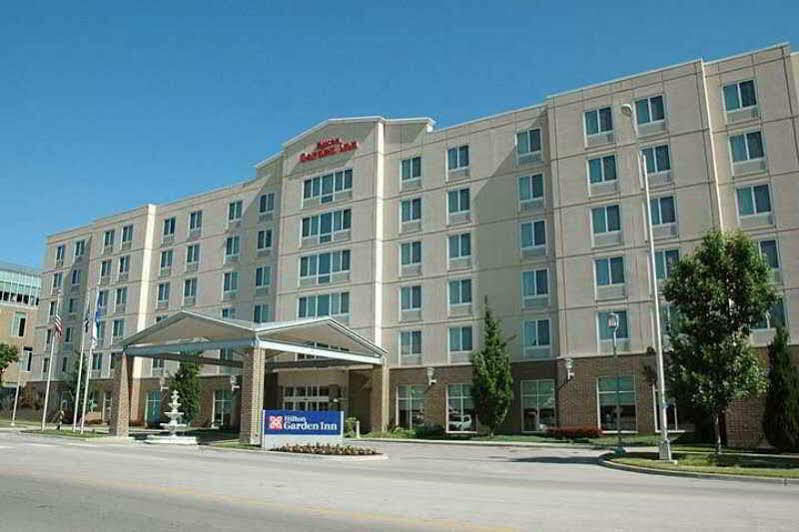 Hilton Garden Inn Kansas City/Kansas Bagian luar foto